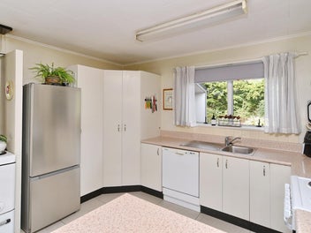 'The Good Life' - The Ideal Starter Farmlet