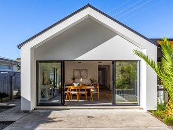 Simply Move In and Enjoy! AUCTION