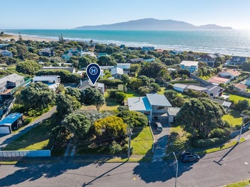 OPTIONS APLENTY AT WAIKANAE BEACH