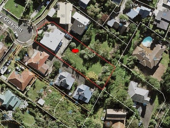 Develop/ Do Up Opportunity On 1189m² Elevated Site