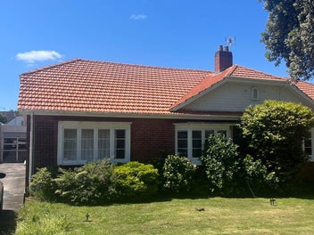 Image 1 of 10