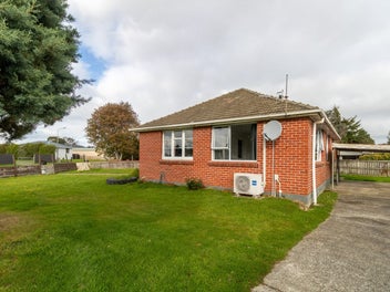Image 1 of 7
