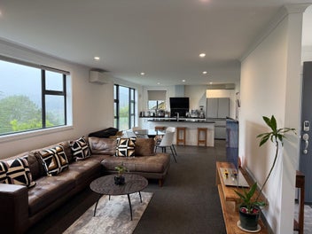 Vendors moving - Melksham Mansion ready for you!