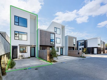 Modern, Freehold & Move-In Ready