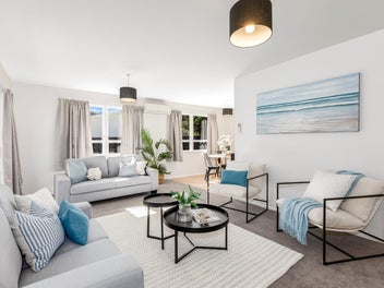 Parkway Living at Its Best!