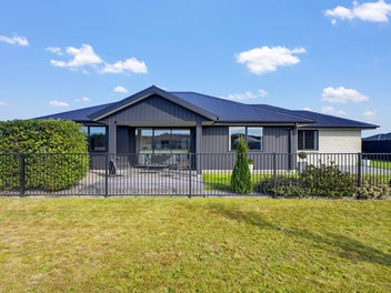 Easy Modern Living on Claremont Crescent