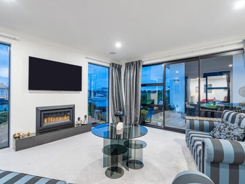 DRESS-CIRCLE PREMIER POSITION: PRESTIGE &...