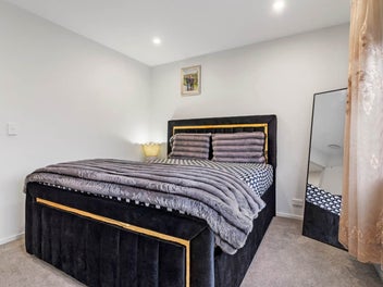 Smart, Easy Living in Flat Bush