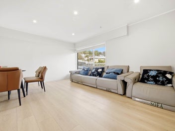 Easy Living & Smart Start In Glenfield
