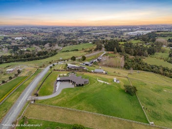 Luxury lifestyle & Views!