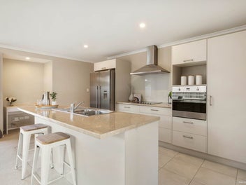 Modern, Low-Maintenance & Move-In Ready!