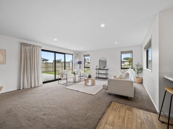 LIGHT, BRIGHT & PLENTY OF SPACE