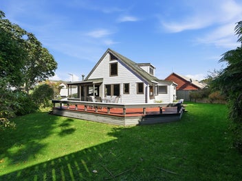 Private Lockwood Retreat - Your Springfield Beauty