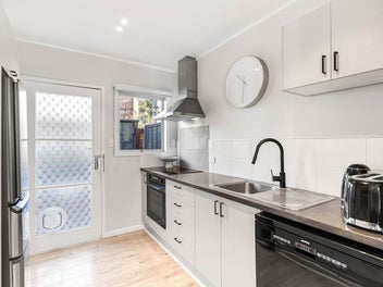 Beach Days Start Here – Steps to Rothesay Beach