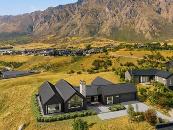 Elevated Reserve Frontage