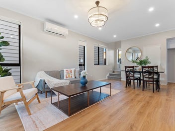 Urgent Sale: Modern Elegance, Everyday Convenience