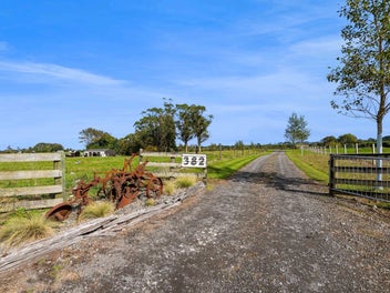 Land, Lifestyle, Sheds & Location.