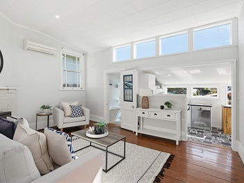 SUPERIOR CHARACTER COTTAGE IN NEWTOWN!!