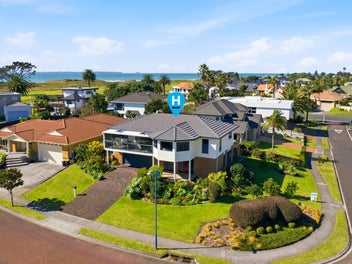 Dual living options or home and income