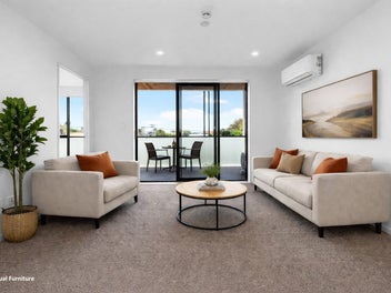 BEST LOCATION - SUPER LIVING