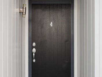 Simple, Modern Living