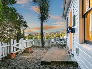 DOUBLE THE DELIGHT IN THORNDON