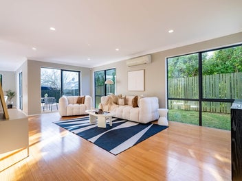 Light-Filled Luxury for Family