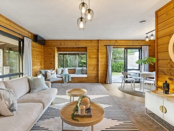 IGNORE CV. MUST BE SOLD.