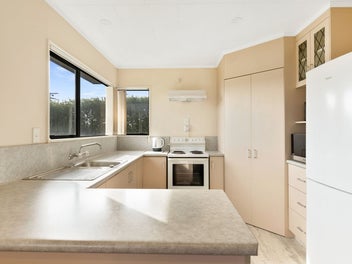 Easy-Care Living in the Heart of Redwoodtown