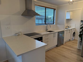 Renovated 3-Bed: Secure, Fenced with Huge Parking