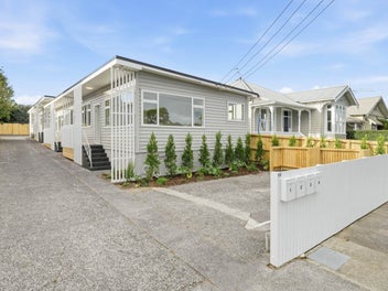 Block of 4 Units on Separate Titles–Selling as One