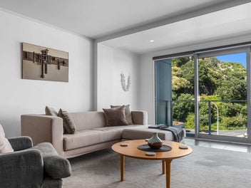 Downtown Living that is Oh So Convenient