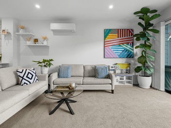 Sun-Soaked Comfort |Modern Living with Smart Space