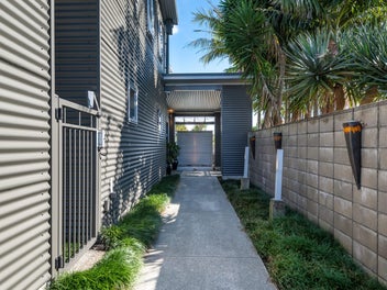 Resort-Style Sanctuary on 1,524m2 of Potential