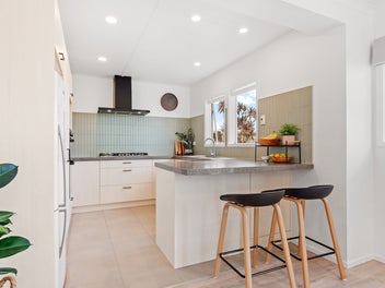 Big on Space, Sun & Playground Fun