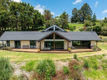 AMAZING VALUE - COUNTRY LIFESTYLE