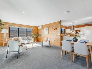 Urgent Must Sell in Prime Macleans Location