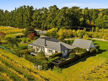 Proven income and timeless country living