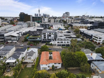 Ponsonby Money Maker - 6 Beds, High Returns