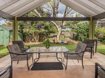 Sweet Family Home on Magnolia Avenue