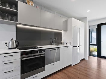 5.3% Yield - Walking distance to the Stadium