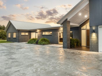 Private, peaceful & must be sold