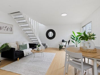 Entry Level Mount Gem