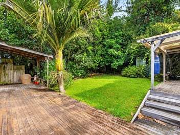 ORAKEI LOCATION FOR SMART BUYERS!