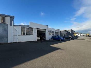 Image 1 of 5
