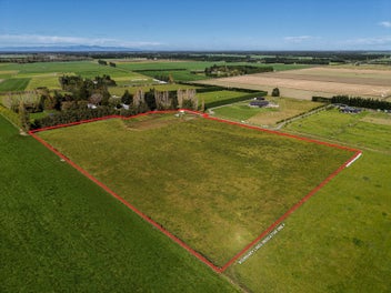 Premium bare land with outstanding soil &...