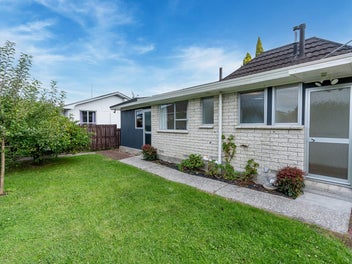 "Two-Bed Brick winner- Act Fast!"