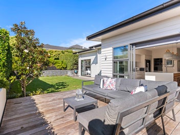 A Private Garden Oasis with Designer Flair