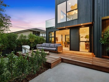 Pt Chevalier | Professionals