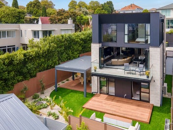 Modern Remuera Masterpiece with Iconic Views